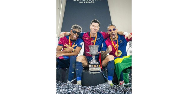 Aktualizovaná kombinace barcelonského trojzubce vyhrála pro Barcelonu španělský Superpohár